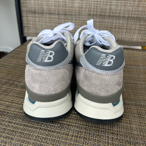 $200 Men New Balance Size 10.5 USA 998 Core Sneakers Running Shoes Grey U998GR - Picture 8 of 11
